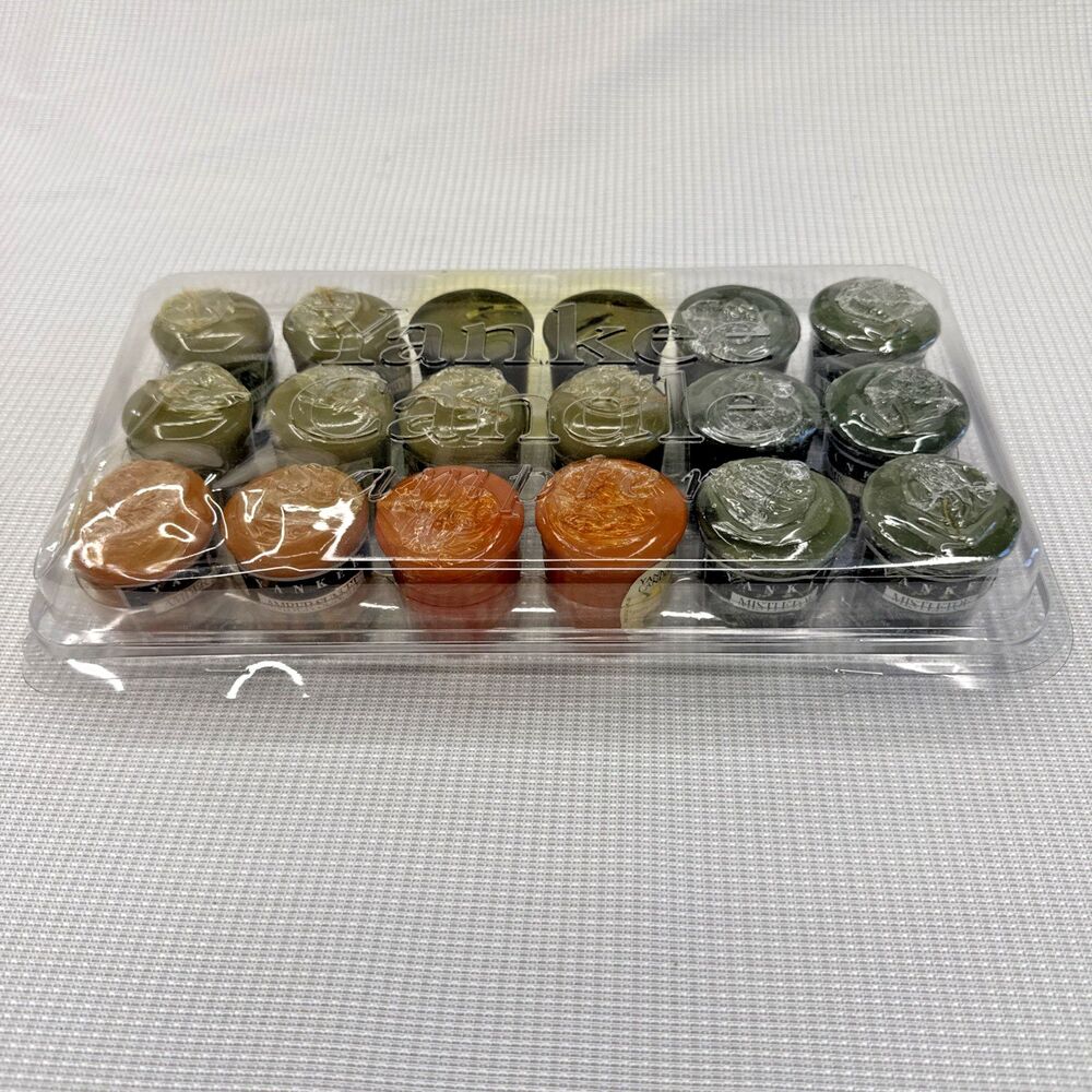 Yankee Candle Vintage 18 Pk Retired Votive 1.75 oz. Holiday Samplers RARE NOS